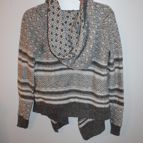 Grey & White Patterned Hooded Cardigan - Picture 4 of 4